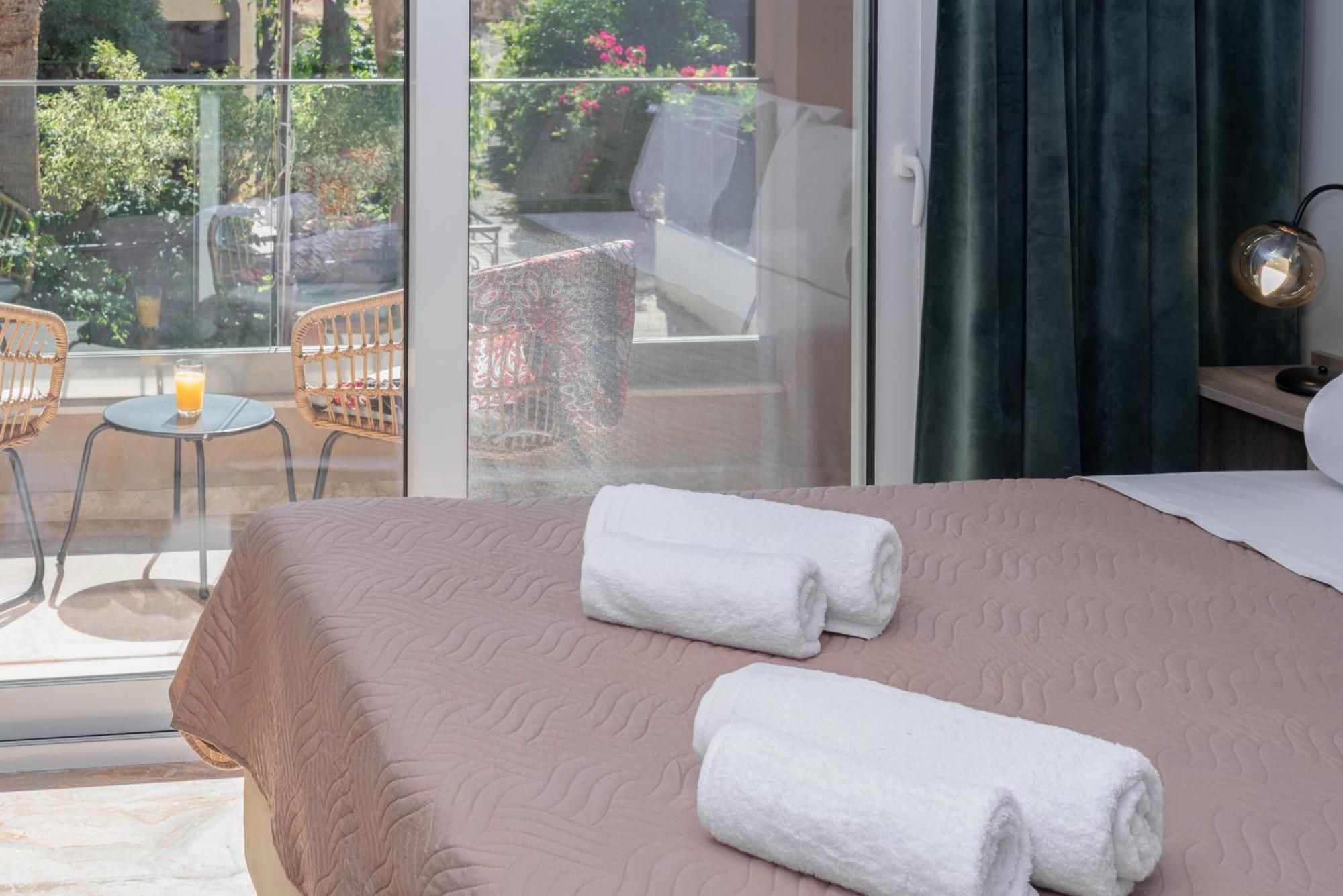Mk Summer Breeze Luxury Apartments Agia Pelagia 외부 사진