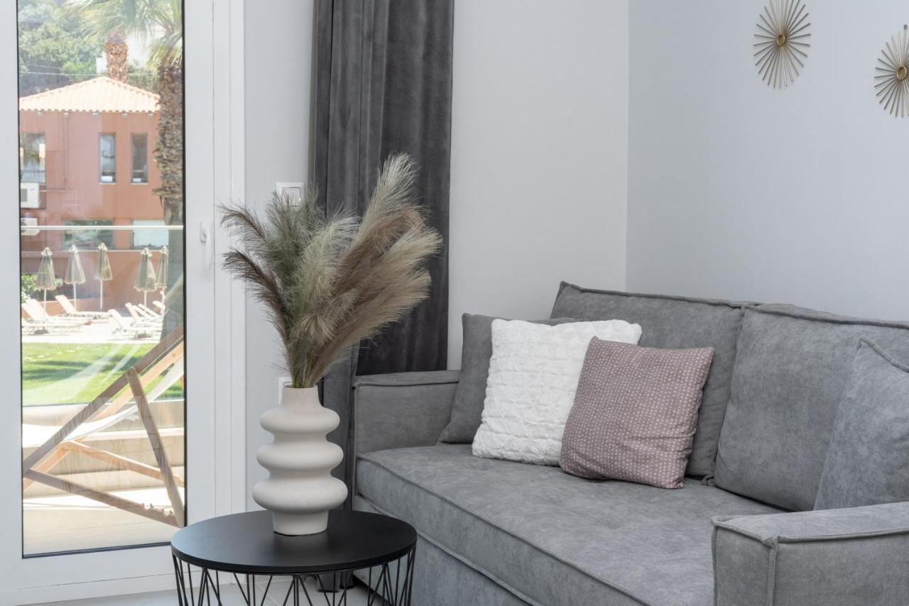 Mk Summer Breeze Luxury Apartments Agia Pelagia 외부 사진